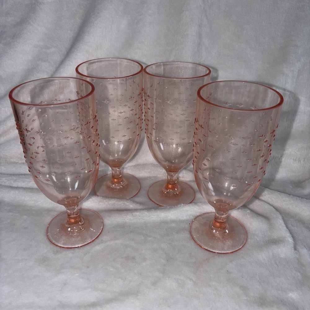 Set of 4 Pink Plastic Footed Tumblers 18oz Shatterproof Drinkware Opal House EUC